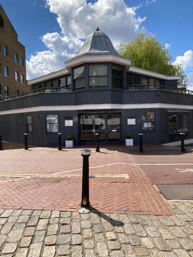 Entire Boat At St Katherine Docks 2 Available Select Using Room Options Londyn Zewnętrze zdjęcie